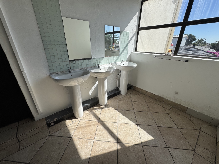 To Let commercial Property for Rent in Parklands Western Cape